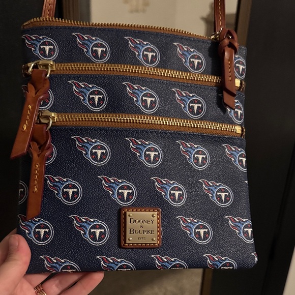 Dooney & Bourke Handbags - Dooney & Bourke Tennessee Titans Crossbody NWOT